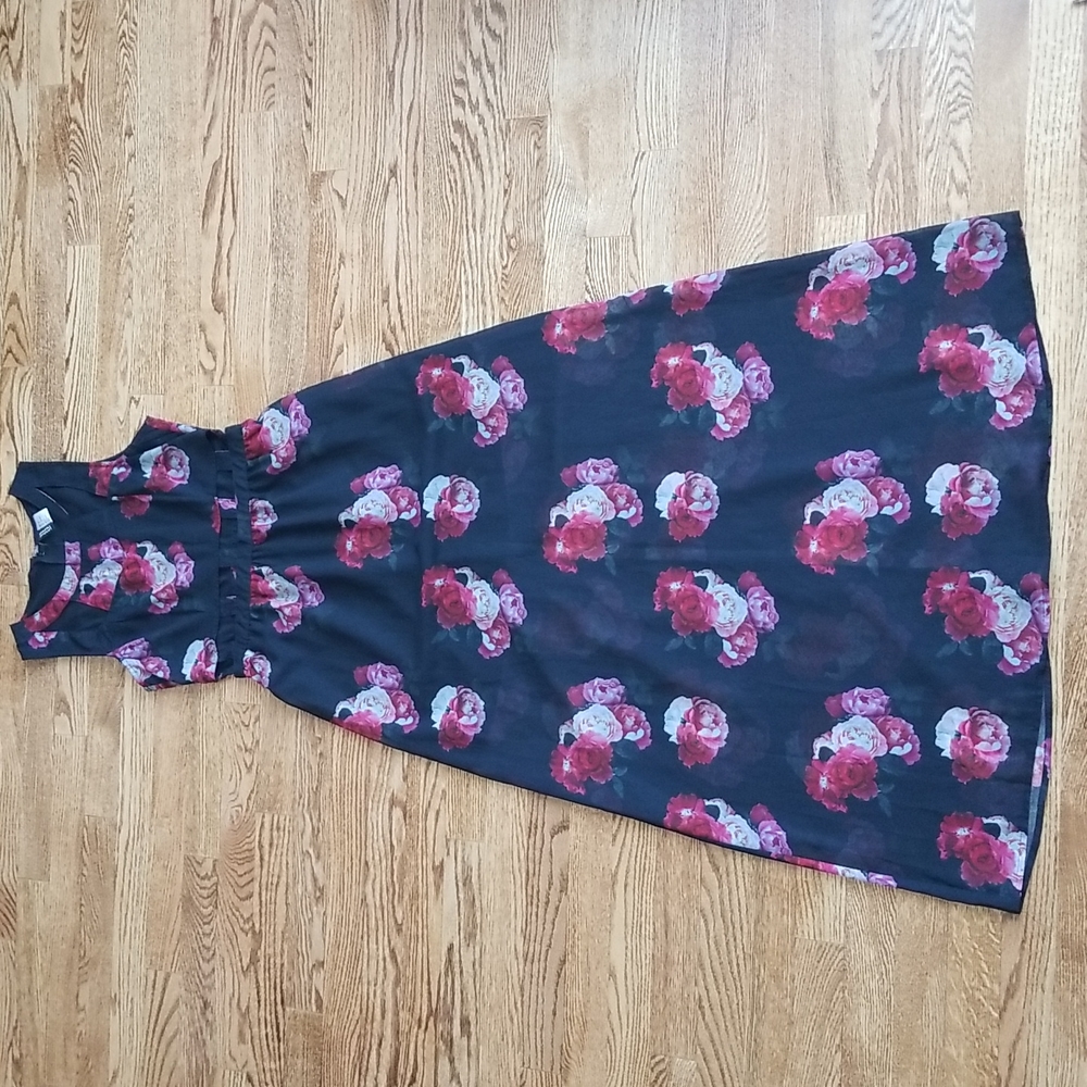 (8) Divided by H&M Floral Maxi Dress Waist Cutouts Flowy Skirt Flirtatious